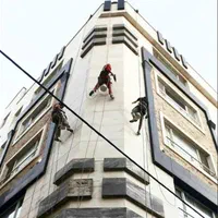 پیچ رولپلاک نما بدون داربست کار در ارتفاع طناب