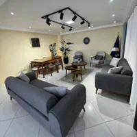 مبل و مبلمان ۸نفره تخت خواب شو|مبلمان خانگی و میز عسلی|الیگودرز, |دیوار