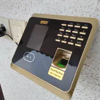 دستگاه حضور و غیاب فراتکنو مدل UF100