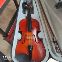 ویولن 4/4 تمیز و مورد تایید استاد