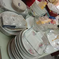 فرش دوازده متری و تعداد زیادی ظرف|فرش|جهرم, |دیوار