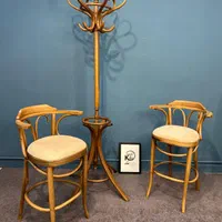 صندلی اپن(اوپن)کانتر و چوب لباسی(کاواک)