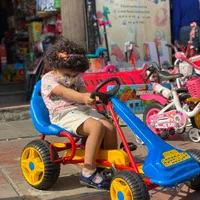 کودک ماشین ۸۸ سرسره