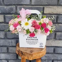 کیف گل دسته دار گل طبیعی هدیه تولد
