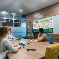 ویدئوپروژکتور با قابلیت نوشتن