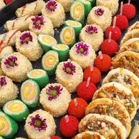 پذیرایی متفاوت با ما