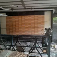 شاگرد کاشی کار ماهر