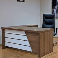 نیم ست مدیریت/میز ریاست/صندلی چرخدار|دفتر کار|اصفهان, باغ فردوس|دیوار