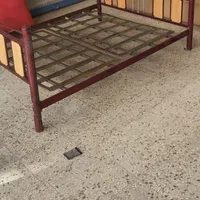 تخت دو نفره فلزی