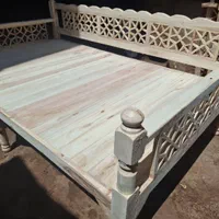 تخت سنتی / شاه نشین / ویلایی