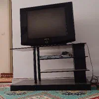 میز و تلویزیون ۲۹ اینچ
