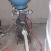 لوله کشی پمپ و منبع آب