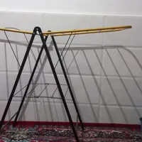 بند رخت|بندرخت و رخت‌آویز|بروجرد, |دیوار