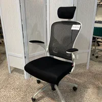 صندل کارمندی و مدیریتی مدل مدرن|دفتر کار|رشت, سعدی (تختی)|دیوار