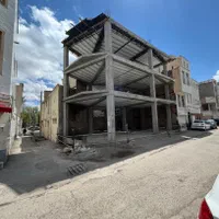 پیش فروش زیر زمین خدماتی ۱۳۰متری،سه راه عارف