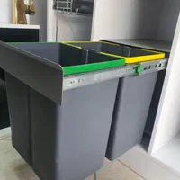 سطل زباله داخل کابینتی