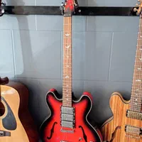 گیتار الکتریک برقی|گیتار، بیس، امپلیفایر|تبریز, |دیوار