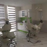 اسنخدام دستیار دندانپزشک و منشی پذیرش