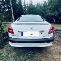 207 صندوق دار بی رنگ