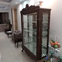 ویترین سلطنتی چوب گردو قدیمی|بوفه، ویترین، کنسول|تهران, آهنگ|دیوار