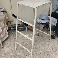 چهارپایه آهنی در حد نو