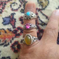 انگوشتر نقره