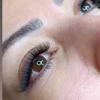 کلیه خدمات مژه با قیمت استثنایی