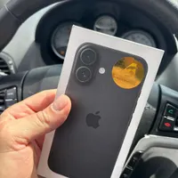 اپل iPhone 16 با حافظهٔ ۱۲۸ گیگابایت