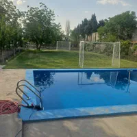 استخر آبگرم سر پوشیده و روباز و زمین چمن فوتبال|اجارهٔ کوتاه‌مدت ویلا و باغ|مشهد, توس (بلوار توس)|دیوار