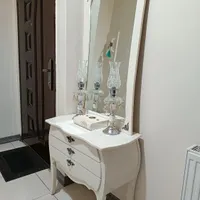 کنسول سه کشو به همراه آینه وشمعدان|بوفه، ویترین، کنسول|اندیشه, |دیوار