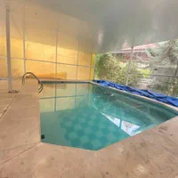 دو خوابه مبله نوساز وتمیز، با استخر آبگرم محصور|اجارهٔ کوتاه‌مدت ویلا و باغ|صدرا-فارس, |دیوار