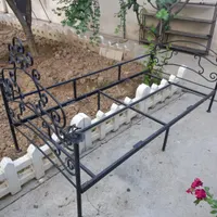 تخت ونیمکت فرفورژه جهت باغ