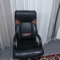 میز و صندلی
