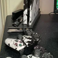 کنسول PS4 اسلیم دو دسته بعلاوه فن و پایه شارژ دسته|کنسول، بازی ویدئویی و آنلاین|تهران, ایران|دیوار