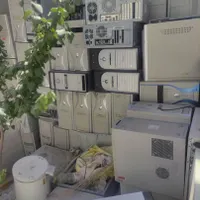 کامپیوتر قدیمی و سوخته