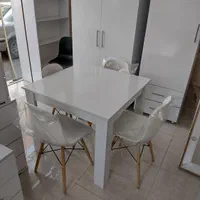 میز 4نفره مناسب غذا خوری. میزکار وغیره|میز و صندلی غذاخوری|رشت, آب آسیاب|دیوار