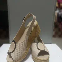 به فروش میرسد
