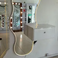 آینه ایینه دفرمه قدی صندلی اصلاح میکاپ آرایشگاه