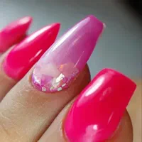 ارائه خدمات ناخن(نیاز به مدل)