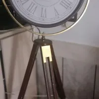 ساعت ایستاده