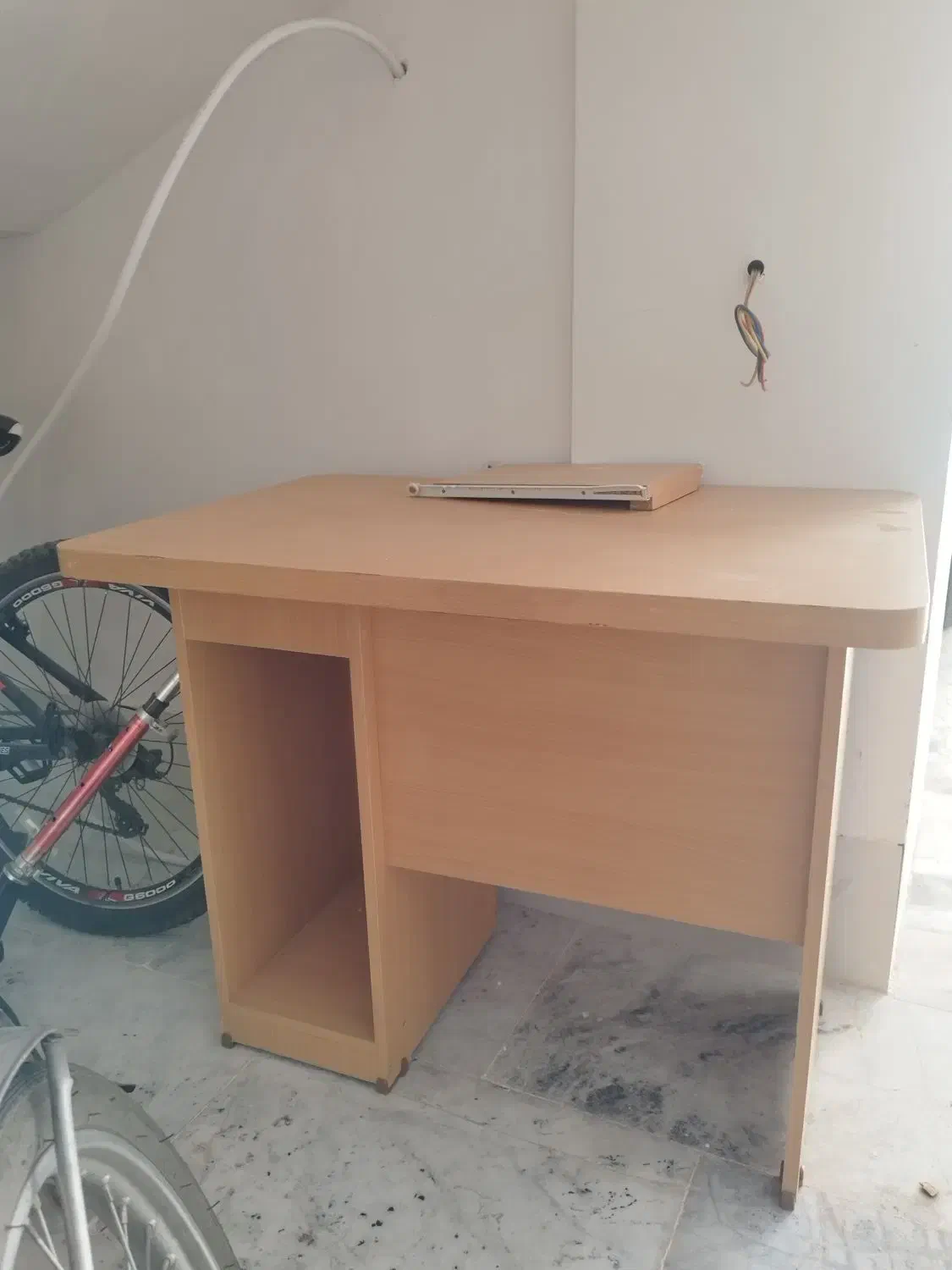 میز|میز تحریر و کامپیوتر|سبزوار, فرهنگیان|دیوار