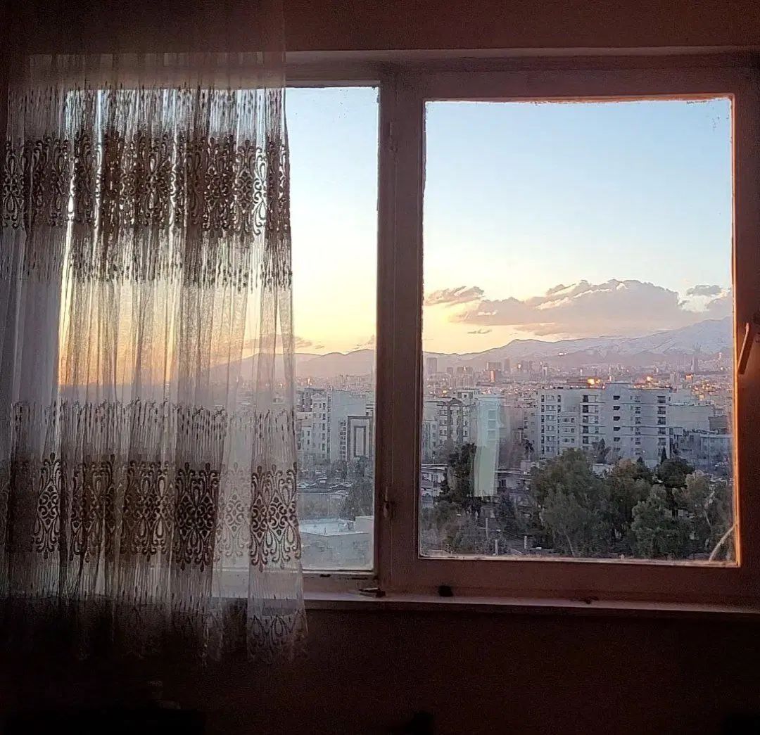 پرده درحد نو ق۳۰۰ تومان|پرده، رانر، رومیزی|تهران, آشتیانی|دیوار