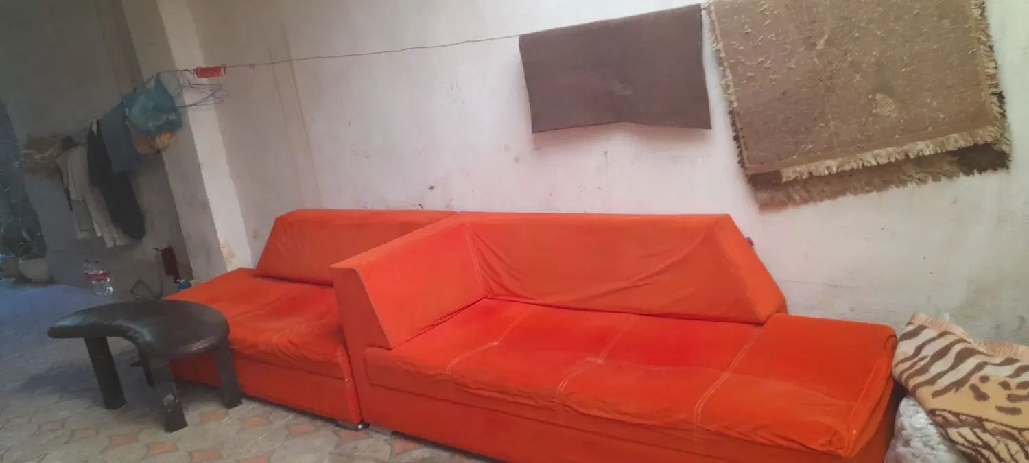 کاناپه راحتی فقط ۴ میلیون|مبلمان خانگی و میز عسلی|رشت, کوی طالقانی|دیوار