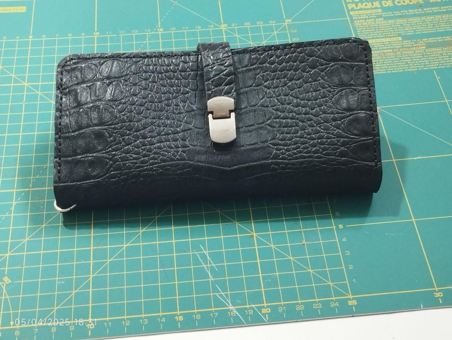 کیف پول|کیف، کفش، کمربند|اصفهان, عطار نیشابوری|دیوار