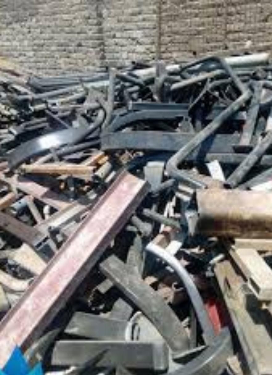 گاراژضایعاتی کارتن پلاستیک اهن|عمده‌فروشی|شیراز, ده پیاله|دیوار