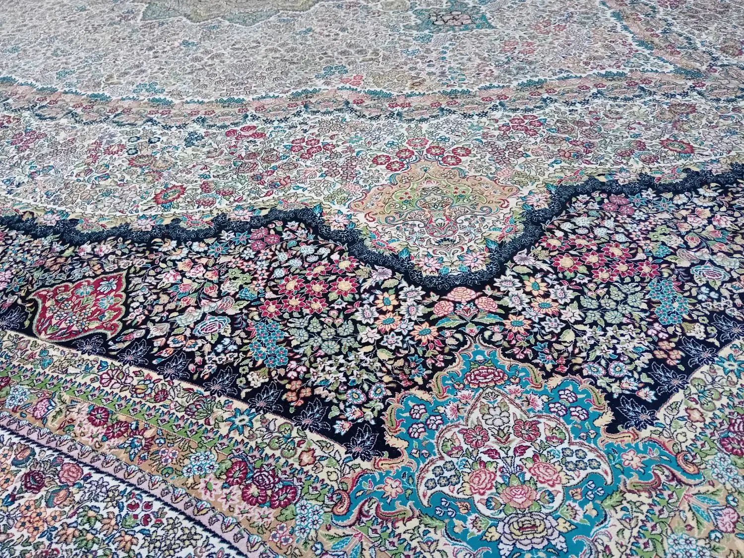 ۲عدد۱۲متری فرش وقالی ۱۰۰۰شانه تراکم ۳۰۰۰ تمام نخ|فرش|اهواز, کوی علوی|دیوار