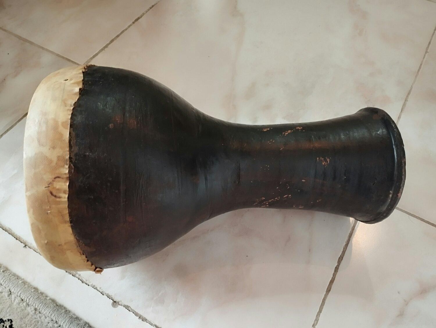 تمپو جنس پوست|درام و پرکاشن|بابل, |دیوار