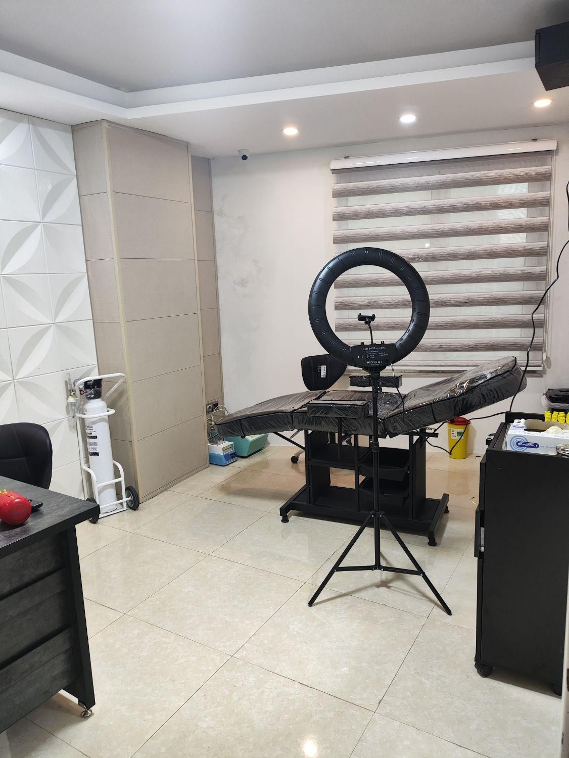 فروش تجهیزات کلینیک زیبایی|آرایشی، بهداشتی، درمانی|رشت, گلسار|دیوار