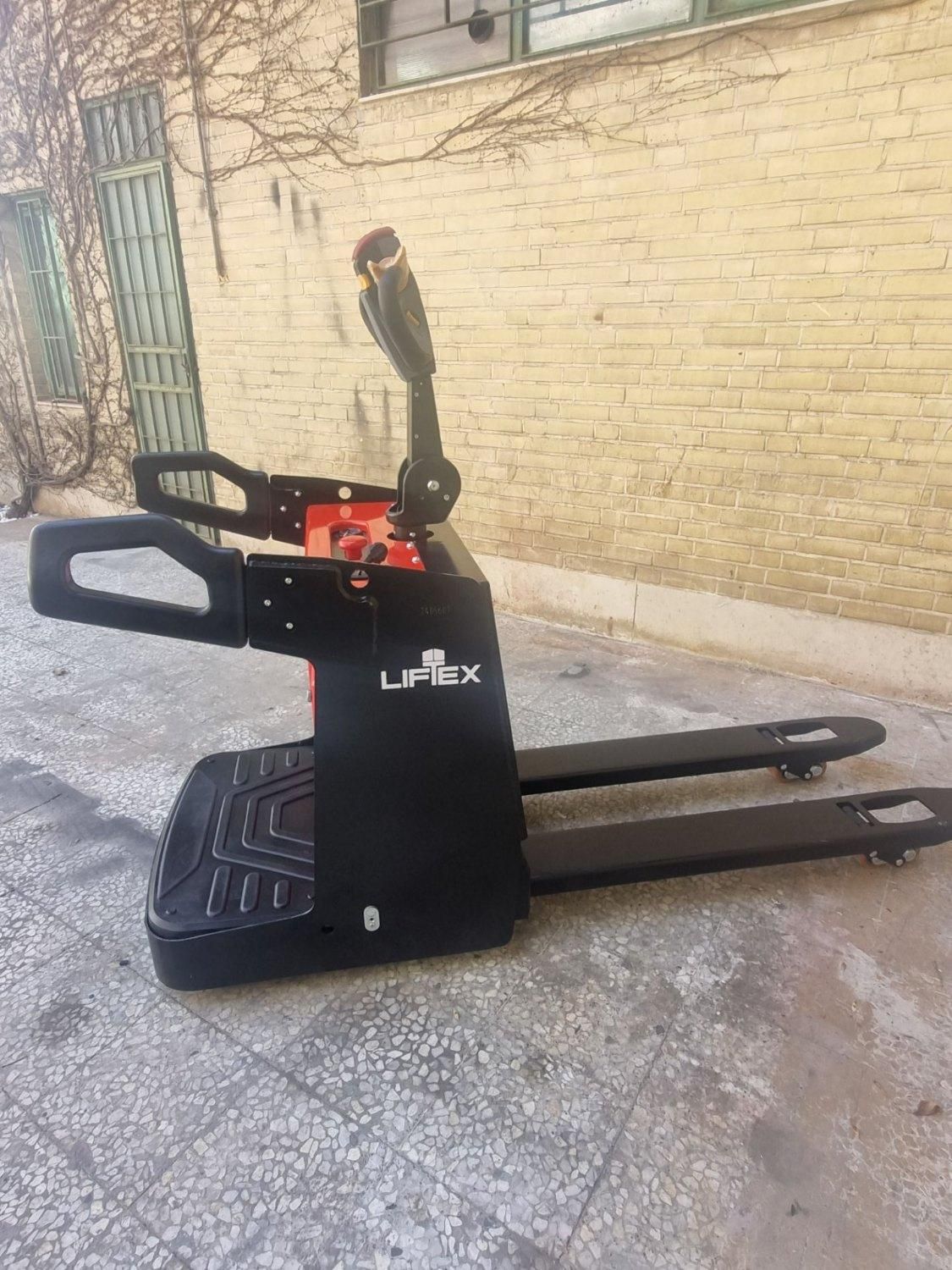 فروش لیفتراک نماینده رسمی استاکر|ماشین‌آلات صنعتی|کرمانشاه, |دیوار