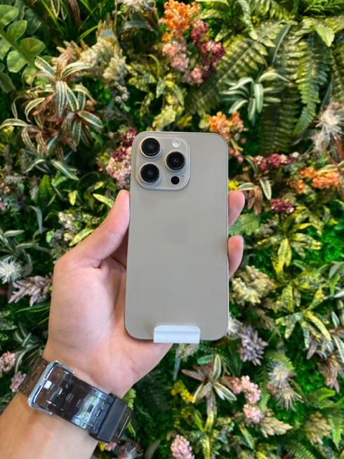 اپل iPhone 16 Pro با حافظهٔ ۲۵۶ گیگابایت|موبایل|کیش, |دیوار